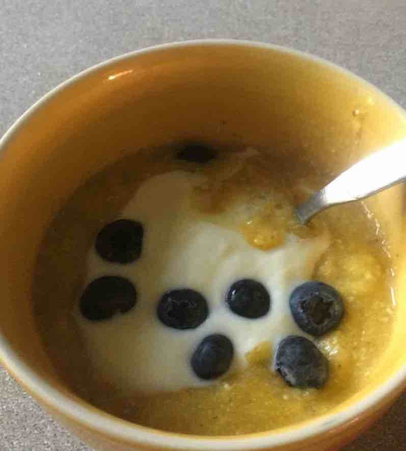 100pc cornmeal with yoghurt and blueberries. 100pc cornmeal with yoghurt and blueberries.