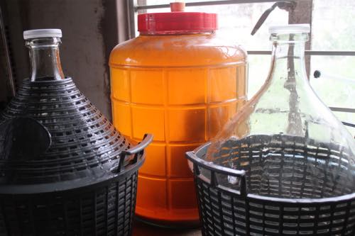23L carboy and 10 litre demijohns for mead 23L carboy and 10 litre demijohns for mead
