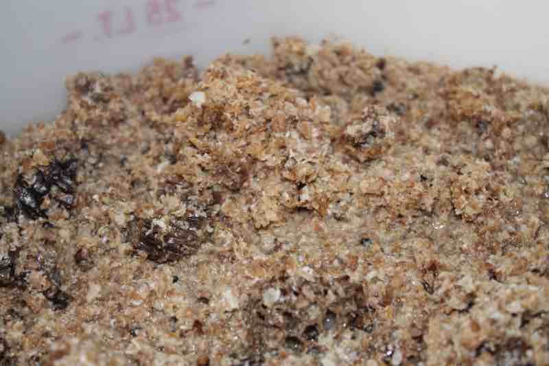 All-hive mead using honeycomb cappings.