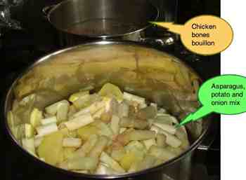 Use a chicken bones broth for your asparagus soup recipes. Use a chicken bones broth for your asparagus soup recipes.