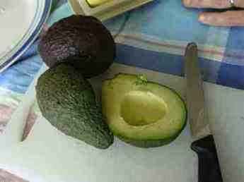 Varieties of avocado like Hass and Fuerte are rich in these phytochemicals. Varieties of avocado like Hass and Fuerte are rich in these phytochemicals.