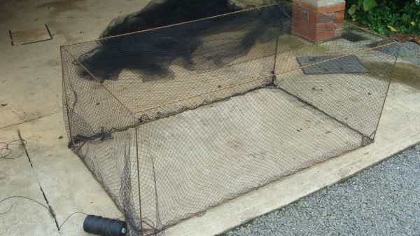 Basic chicken tractor design. Basic chicken tractor design.