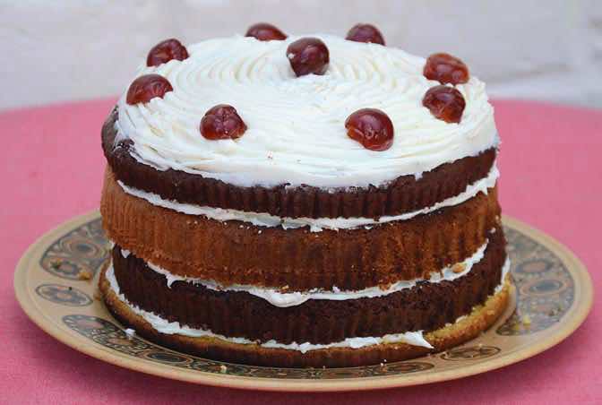 Cake flour and sugar Rainie delicacie.  Cake flour and sugar Rainie delicacie.