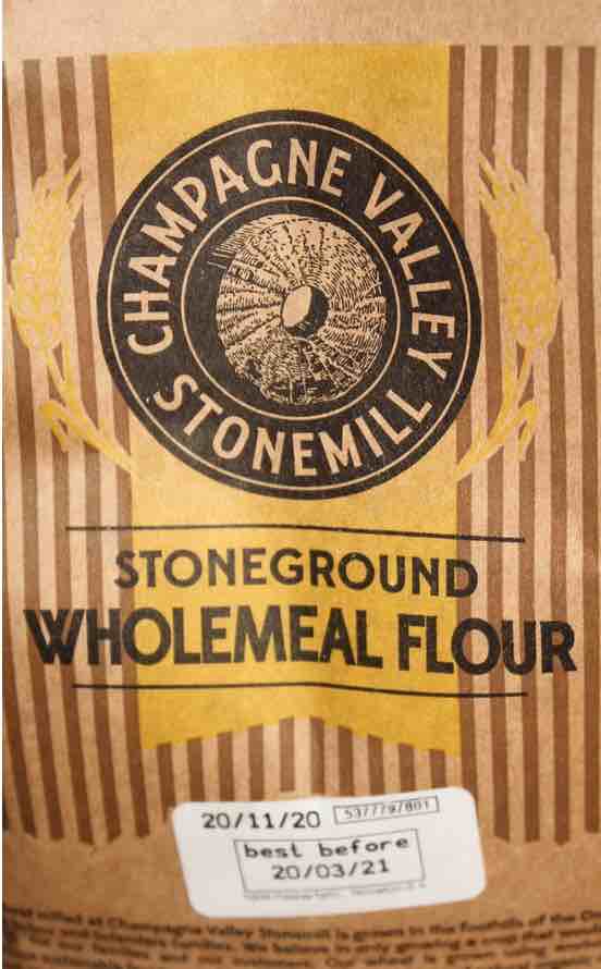 Champagne Valley so-called wholemeal flour. Champagne Valley so-called wholemeal flour.