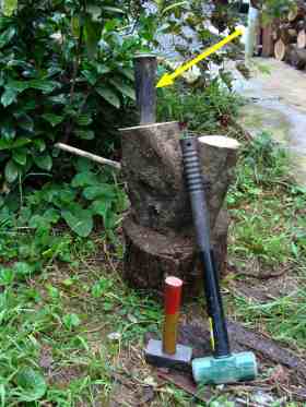 wood splitting chisel