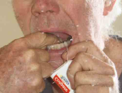 Flossing teeth Flossing teeth