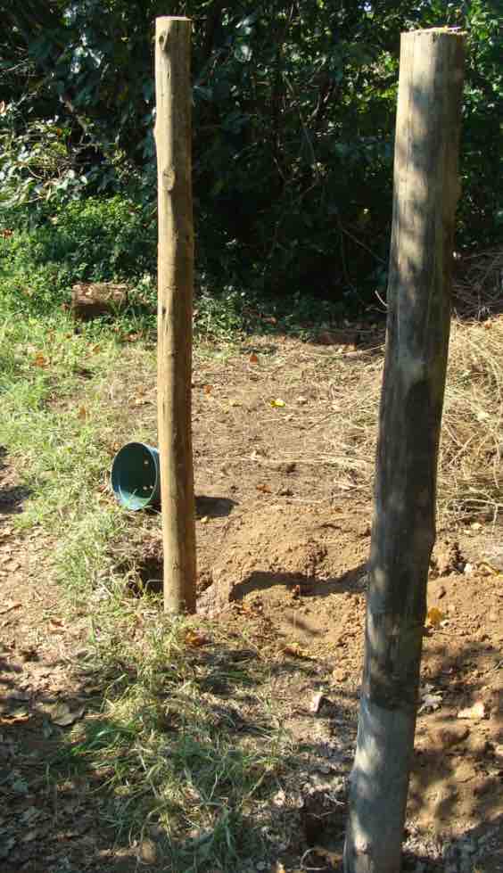 Garden posts in concrete Garden posts in concrete