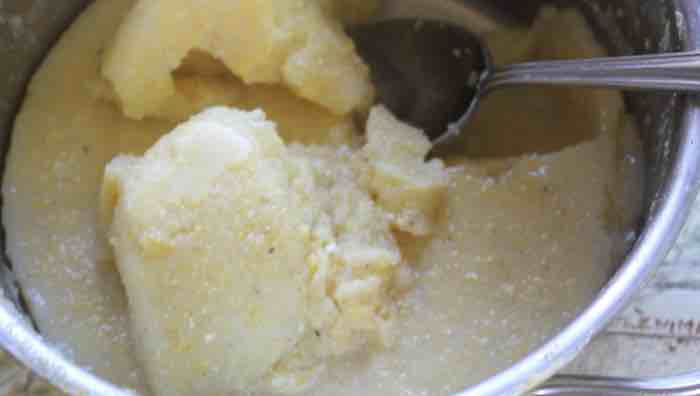 Gelatinised retrograded wholemeal grits Gelatinised retrograded wholemeal grits