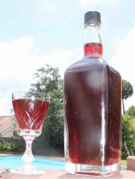 Glass mulberry mead Glass mulberry mead