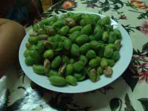 Raw green chickpeas. Raw green chickpeas.