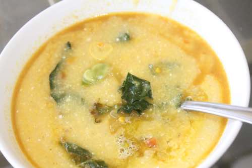 Grits enriched with greens and other vegetables Grits enriched with greens and other vegetables