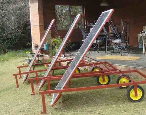 Mobile solar carts supply electricity to drive the water pump, yet another innovative idea. Mobile solar carts supply electricity to drive the water pump, yet another innovative idea.