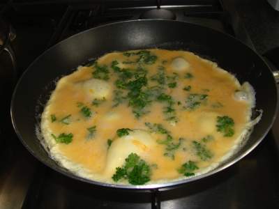 Scrambled eggs with parsley makes an excellent choice for your healthy breakfast menu. Scrambled eggs with parsley makes an excellent choice for your healthy breakfast menu.