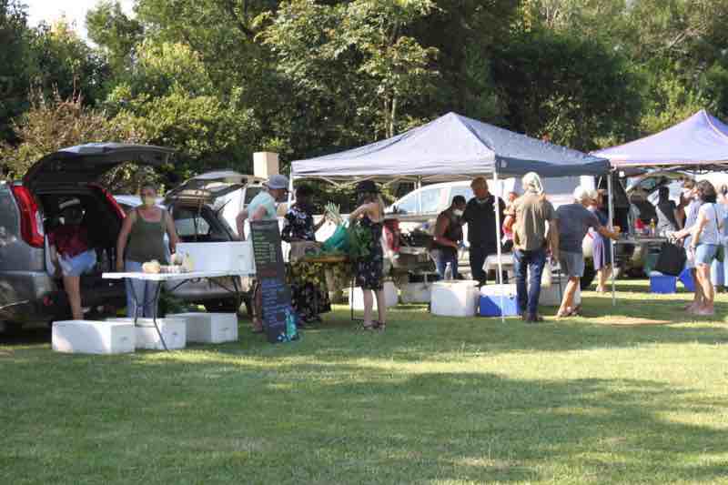 Reko farmers' market. Reko farmers' market.