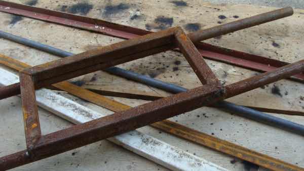 Scrap steel gate Scrap steel gate