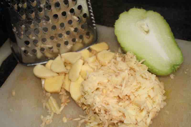 Thickening for soups; potato and susu. Thickening for soups; potato and susu.