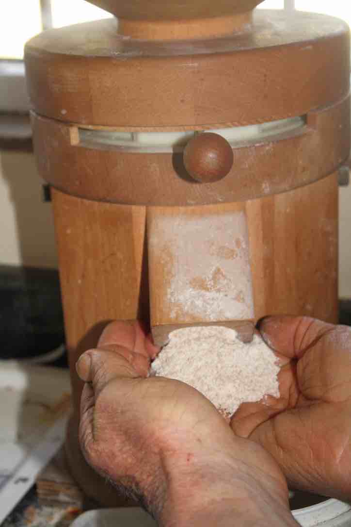 True wholemeal flour from a Hawo mill; there is no separation of the three streams. True wholemeal flour from a Hawo mill; there is no separation of the three streams.