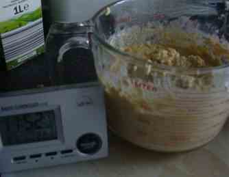 Our authentic hummus recipe after 4 minutes.